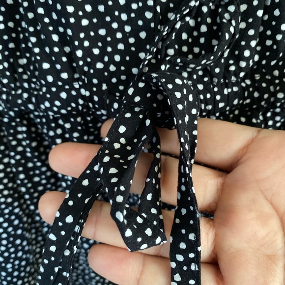 Banana Republic Large black Romper - Picture 10 of 13